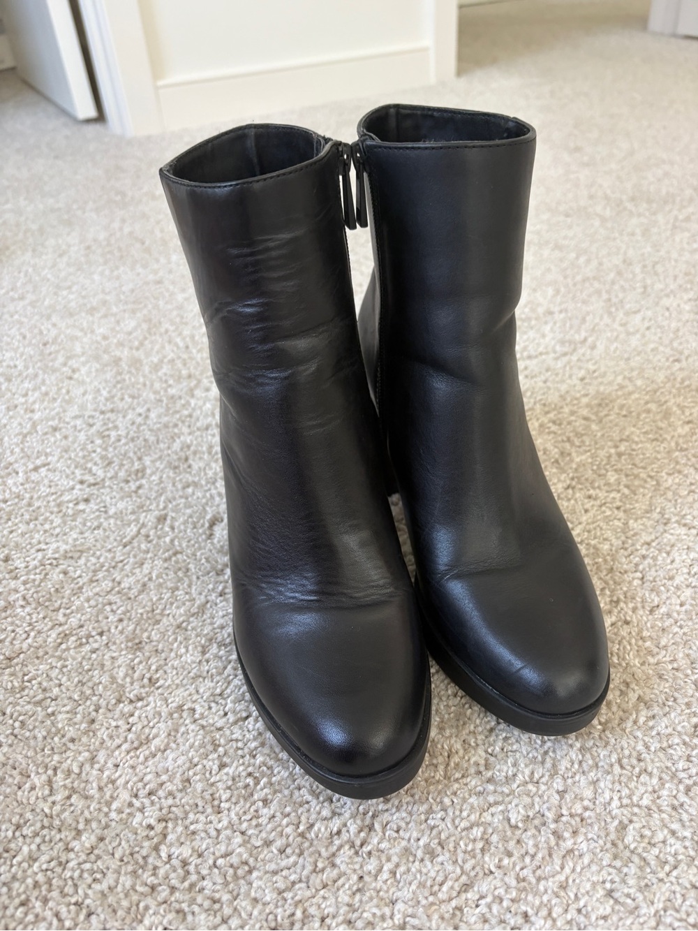 Naturalizer Black Leather Block Heel Ankle Boots - Picture 2 of 7